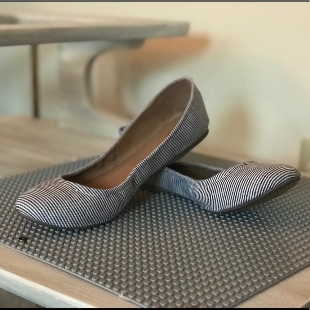 Mossimo Navy Striped Flats